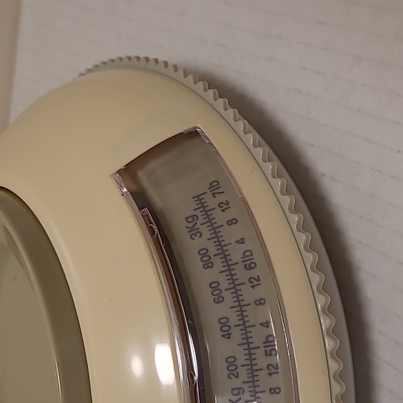 Retro Kitchen Scale - Picture 6 of 16